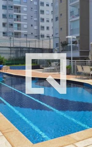 Apartamento à venda com 175m², 3 quartos e 2 vagas Apartamento à venda com 175m², 3 quartos e 2 vagasPiscina