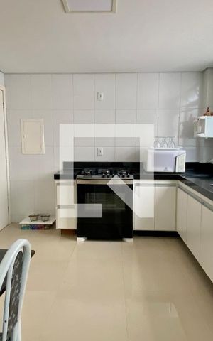 Apartamento para alugar com 135m², 4 quartos e 3 vagasCozinha