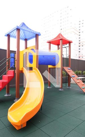 Apartamento para alugar com 34m², 2 quartos e sem vagaÁrea comum - Playground
