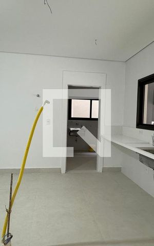 Casa de condomínio à venda com 556m², 4 quartos e 3 vagasCozinha