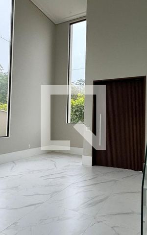 Casa de condomínio à venda com 556m², 4 quartos e 3 vagasSala