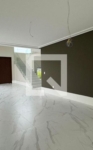 Casa de condomínio à venda com 556m², 4 quartos e 3 vagasSala