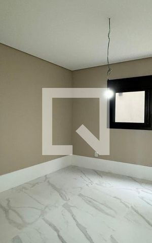 Casa de condomínio à venda com 556m², 4 quartos e 3 vagasSuíte 1