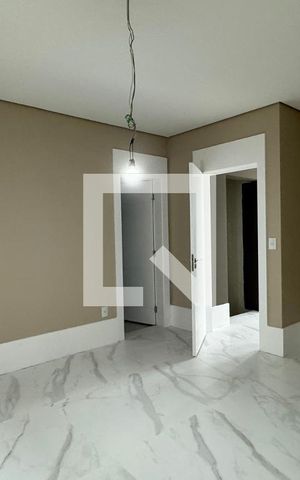 Casa de condomínio à venda com 556m², 4 quartos e 3 vagasSuíte 1