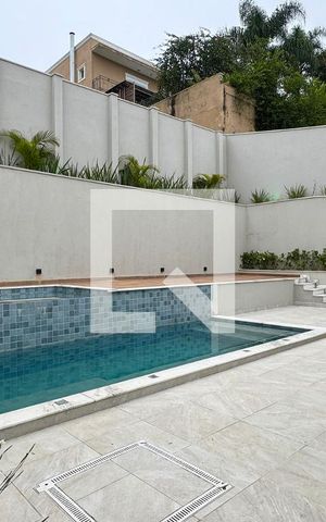 Casa de condomínio à venda com 556m², 4 quartos e 3 vagasPiscina