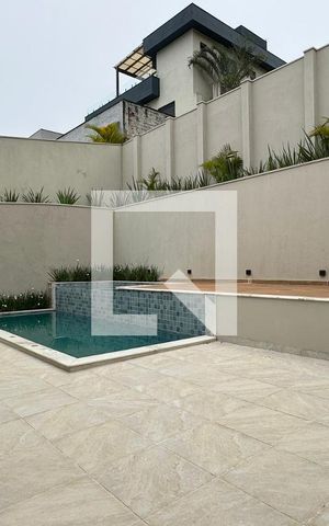 Casa de condomínio à venda com 556m², 4 quartos e 3 vagasPiscina