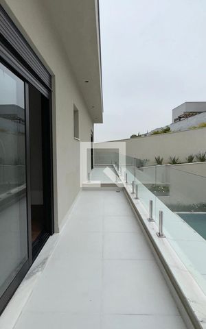 Casa de condomínio à venda com 556m², 4 quartos e 3 vagassacada da Suíte 4