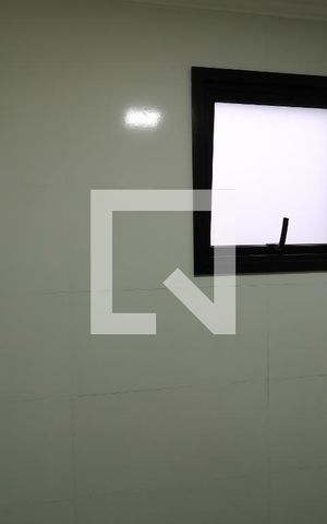 Apartamento à venda com 139m², 4 quartos e 2 vagasBanheiro da Suíte 2 - Box