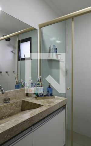 Apartamento à venda com 139m², 4 quartos e 2 vagasBanheiro da Suíte 2