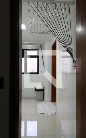 Apartamento à venda com 139m², 4 quartos e 2 vagasBanheiro de Serviço