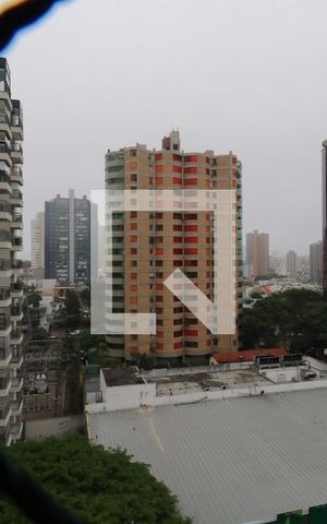 Apartamento à venda com 139m², 4 quartos e 2 vagasVista da Suíte 2