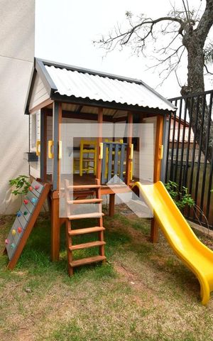 Casa de condomínio à venda com 85m², 2 quartos e 2 vagasÁrea comum - Playground
