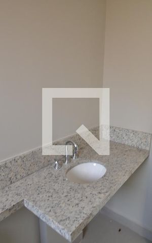 Casa de condomínio à venda com 85m², 2 quartos e 2 vagasBanheiro 2