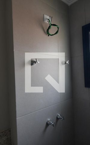 Casa de condomínio à venda com 85m², 2 quartos e 2 vagasBanheiro 1