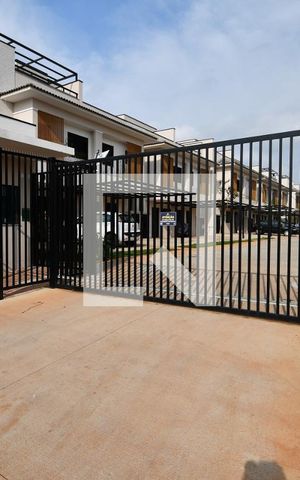 Casa de condomínio à venda com 85m², 2 quartos e 2 vagasFachada 