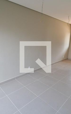 Casa de condomínio à venda com 85m², 2 quartos e 2 vagasSala