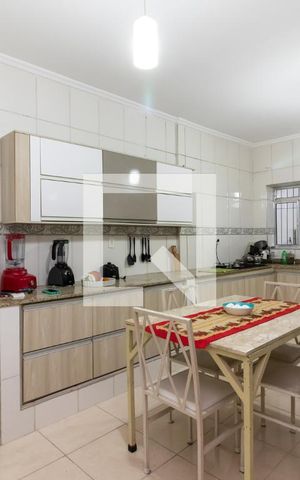 Casa à venda com 500m², 5 quartos e 3 vagasCozinha 1