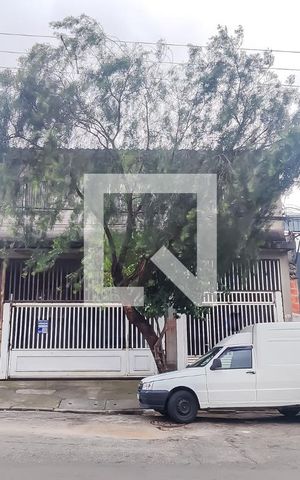 Casa à venda com 500m², 5 quartos e 3 vagasFachada