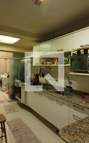 Apartamento à venda com 140m², 2 quartos e 1 vagaCozinha 