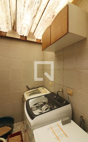 Apartamento à venda com 140m², 2 quartos e 1 vagaÁrea de Serviço