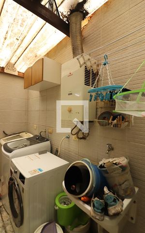 Apartamento à venda com 140m², 2 quartos e 1 vagaÁrea de Serviço