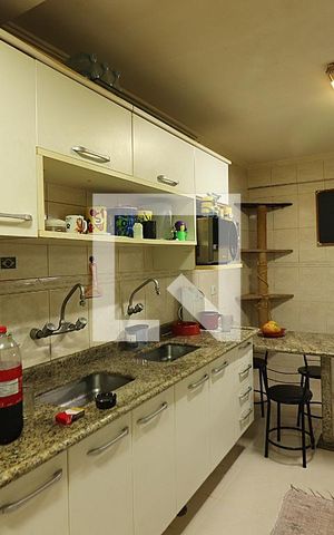 Apartamento à venda com 140m², 2 quartos e 1 vagaCozinha 