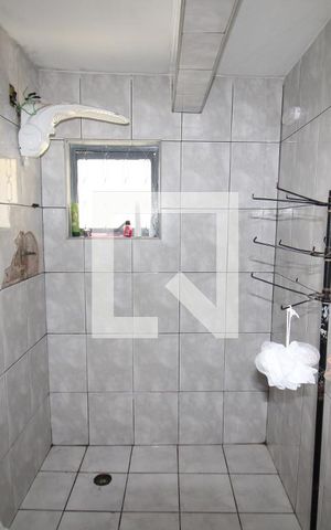 Casa à venda com 448m², 5 quartos e sem vagaCasa 1 - Quarto 1 - Banheiro