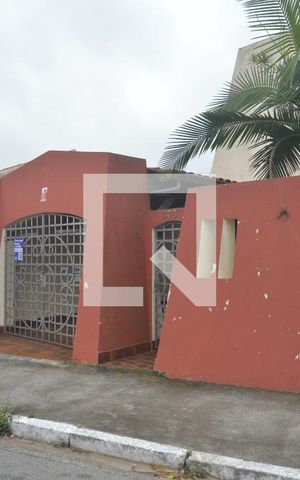Casa para alugar com 134m², 2 quartos e 1 vagaFachada