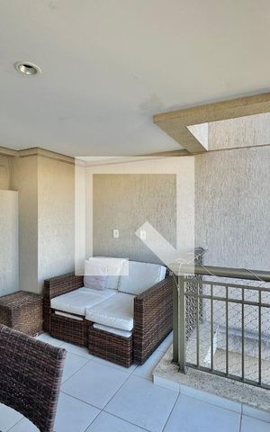 Apartamento à venda com 83m², 3 quartos e 1 vaga Apartamento à venda com 83m², 3 quartos e 1 vagaVaranda