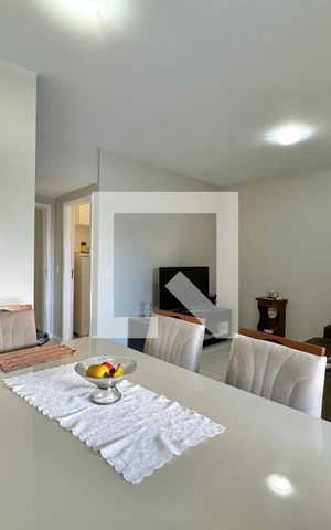 Apartamento à venda com 83m², 3 quartos e 1 vaga Apartamento à venda com 83m², 3 quartos e 1 vagaSala
