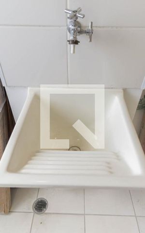 Apartamento à venda com 43m², 2 quartos e 1 vaga Apartamento à venda com 43m², 2 quartos e 1 vagaÁrea de Serviço