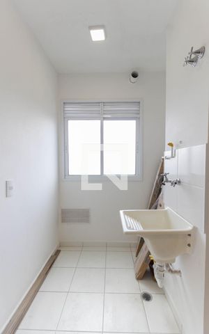 Apartamento à venda com 43m², 2 quartos e 1 vaga Apartamento à venda com 43m², 2 quartos e 1 vagaÁrea de Serviço