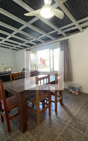 Casa à venda com 140m², 1 quarto e 1 vaga Casa à venda com 140m², 1 quarto e 1 vagaEdícula