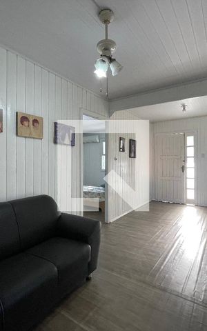 Casa à venda com 140m², 1 quarto e 1 vaga Casa à venda com 140m², 1 quarto e 1 vagaSala