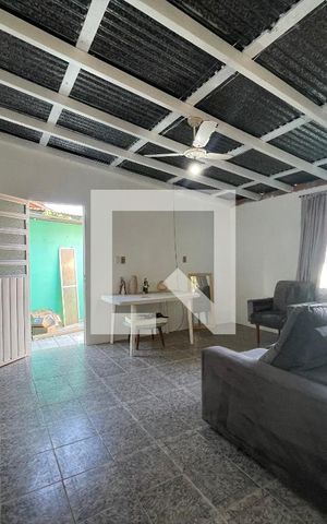 Casa à venda com 140m², 1 quarto e 1 vaga Casa à venda com 140m², 1 quarto e 1 vagaEdícula