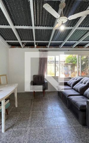Casa à venda com 140m², 1 quarto e 1 vaga Casa à venda com 140m², 1 quarto e 1 vagaEdícula