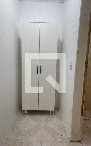 Casa à venda com 140m², 1 quarto e 1 vaga Casa à venda com 140m², 1 quarto e 1 vagaBanheiro
