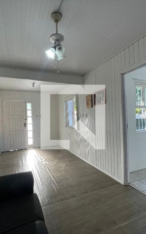 Casa à venda com 140m², 1 quarto e 1 vaga Casa à venda com 140m², 1 quarto e 1 vagaSala
