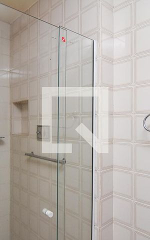 Casa à venda com 156m², 2 quartos e 1 vaga Casa à venda com 156m², 2 quartos e 1 vagaBanheiro