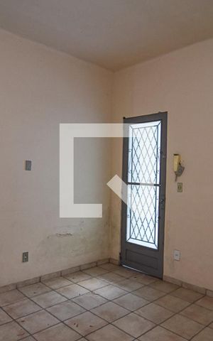 Casa à venda com 156m², 2 quartos e 1 vaga Casa à venda com 156m², 2 quartos e 1 vagaSala