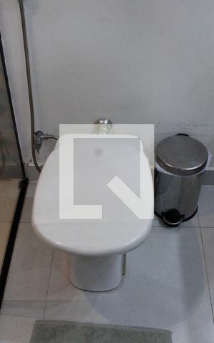 Casa à venda com 200m², 5 quartos e 2 vagas Casa à venda com 200m², 5 quartos e 2 vagasBANHEIRO DA SUITE