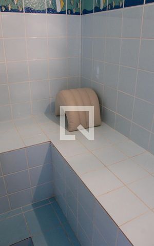 Casa à venda com 200m², 5 quartos e 2 vagas Casa à venda com 200m², 5 quartos e 2 vagasSAUNA QUINTAL
