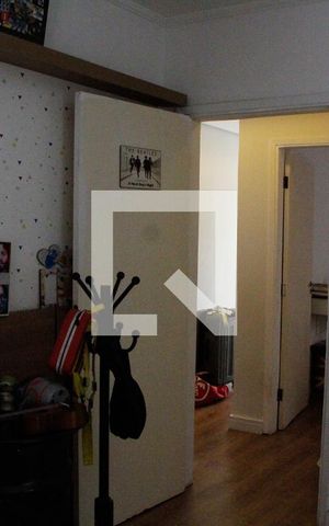 Casa à venda com 200m², 5 quartos e 2 vagas Casa à venda com 200m², 5 quartos e 2 vagasSUITE 3