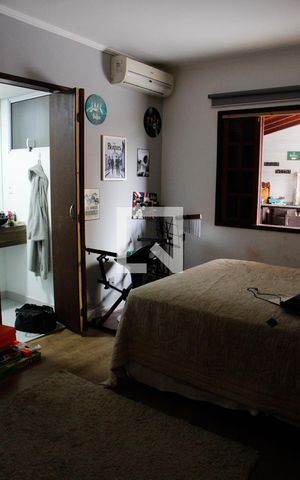 Casa à venda com 200m², 5 quartos e 2 vagas Casa à venda com 200m², 5 quartos e 2 vagasSUITE 3