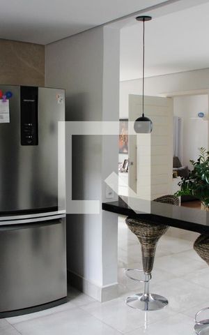 Casa à venda com 200m², 5 quartos e 2 vagas Casa à venda com 200m², 5 quartos e 2 vagasCOZINHA