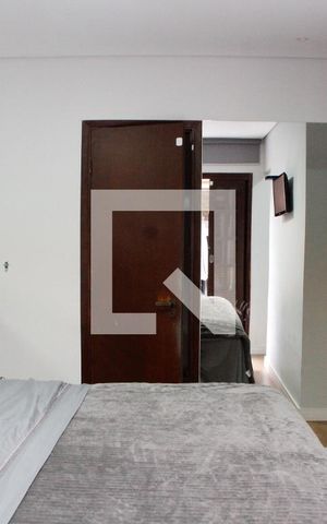 Casa à venda com 200m², 5 quartos e 2 vagas Casa à venda com 200m², 5 quartos e 2 vagasSUITE 2