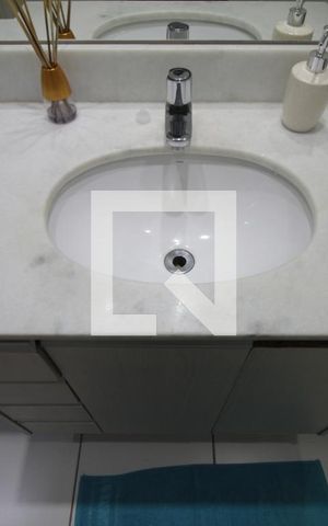 Apartamento para alugar com 70m², 3 quartos e 2 vagasBanheiro Social