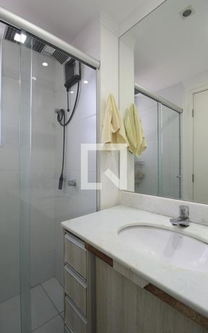 Apartamento para alugar com 70m², 3 quartos e 2 vagasBanheiro da Suite