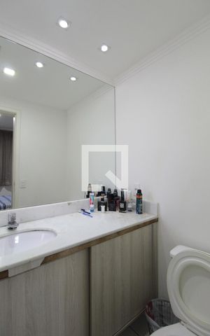 Apartamento para alugar com 70m², 3 quartos e 2 vagasBanheiro da Suite