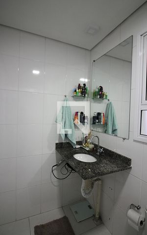 Apartamento à venda com 75m², 2 quartos e 1 vagaBanheiro Social